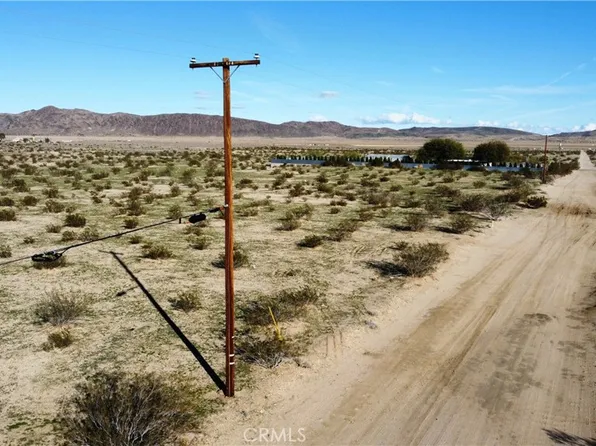 3 Sunflower Rd, Joshua Tree, CA 92252