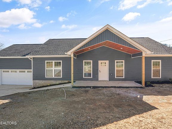 3rd image of 4066 Sevierville Rd #4
