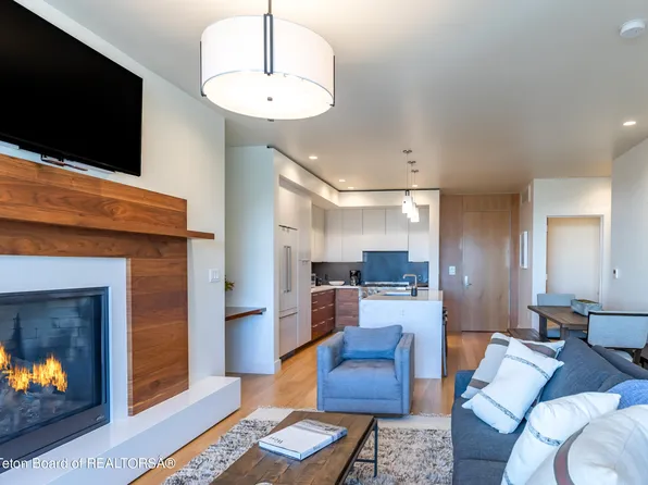 680 S Cache St #501, Jackson, WY 83001