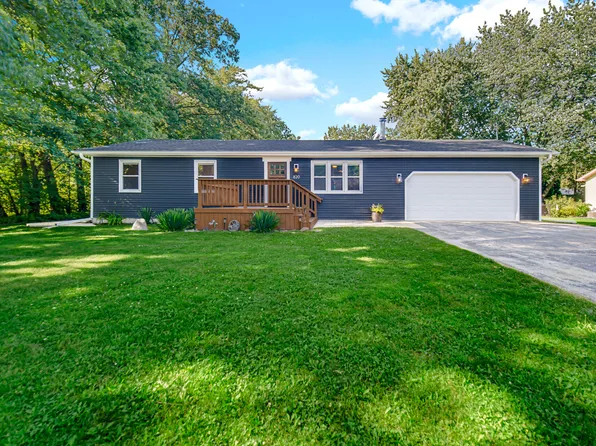 820 Park Ave, Porter, IN 46304