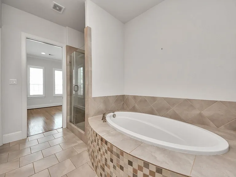 2606 Madeline Grove Dr — Photo 30