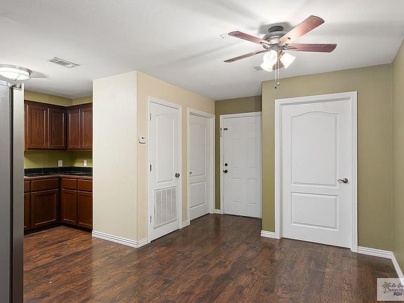 5th image of 913 Santos Ave