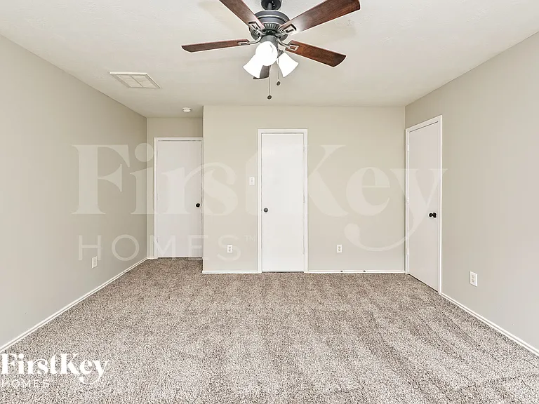 1319 Seagler Pond Ln — Photo 11