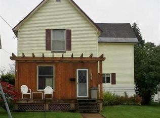 1009 Augusta St, Sault Sainte Marie, MI 49783
