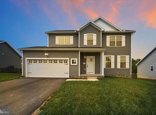 1843 Buck Hill Dr, York, PA 17408