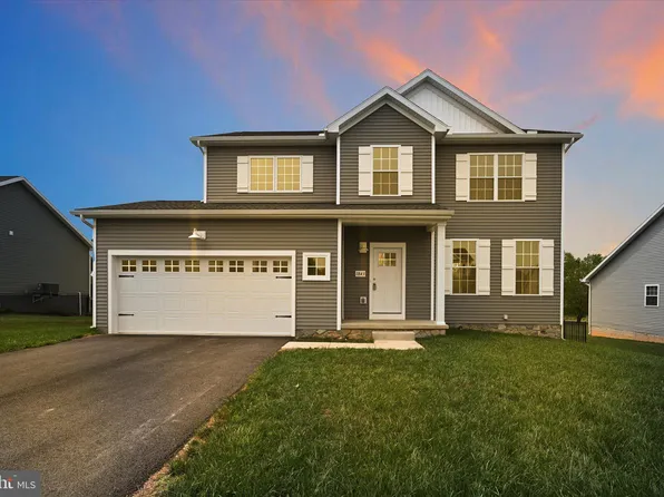 1843 Buck Hill Dr, York, PA 17408