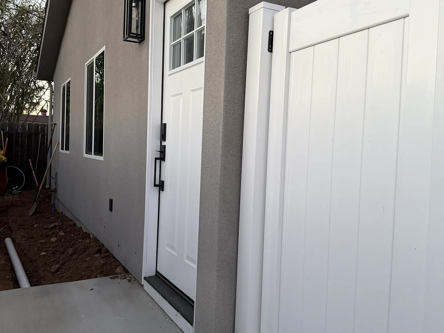 3 bed, 1100 sqft, $4,495 — Photo 4