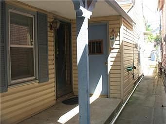 2nd image of 536 Barnett Ave
