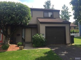 145 Grove St, Bergenfield, NJ 07621