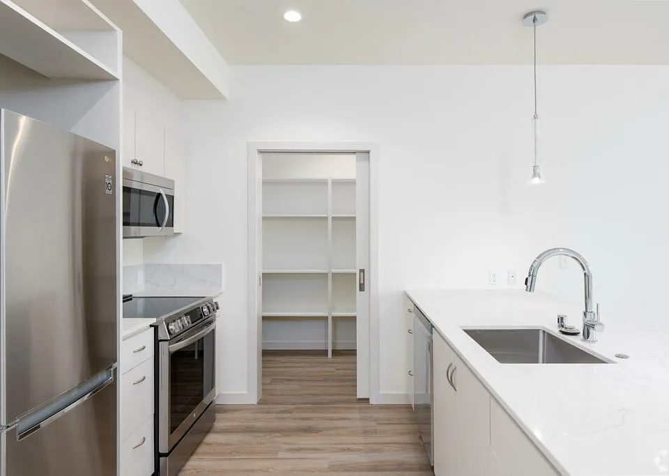 1010 Apartments