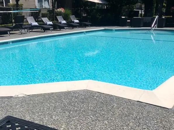 Monterey At Lake View Drive, 10212 NE 68th St #C102, Kirkland, WA 98033