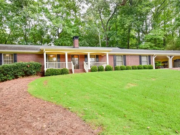 528 Hickory Dr SW, Marietta, GA 30064