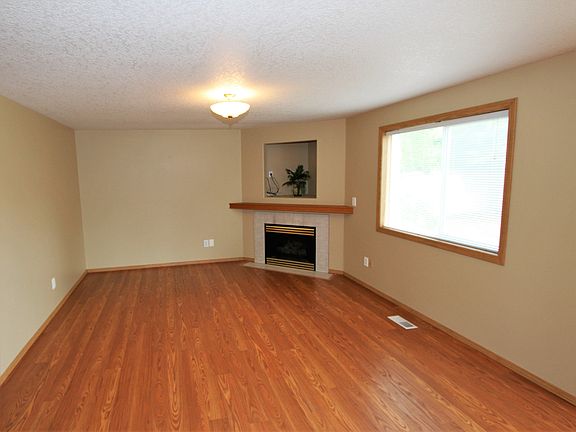 4th image of 16310 NE 31st St