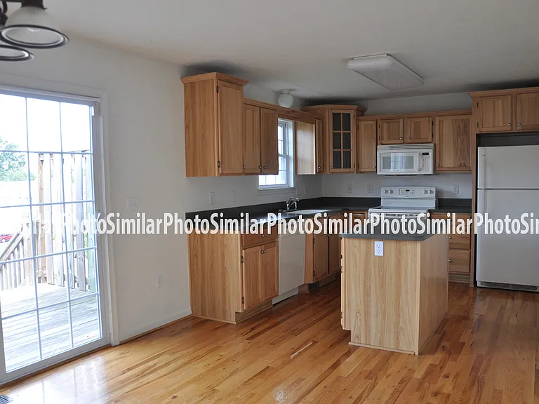 102 Windstone Dr — Photo 7