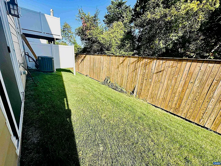 3435 Montague St — Photo 23