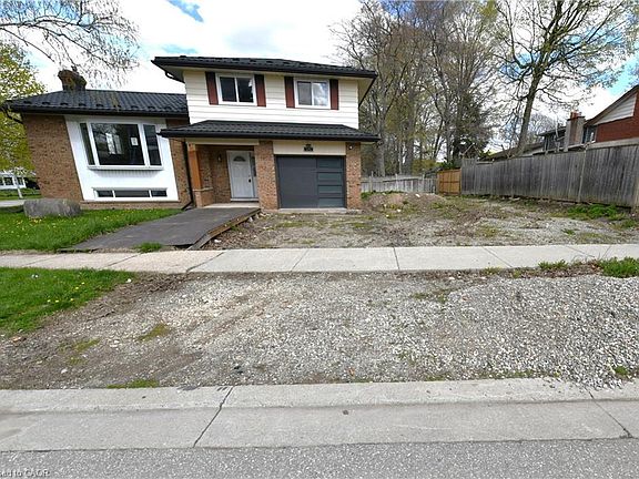 2nd image of 110 Silverspring Cres