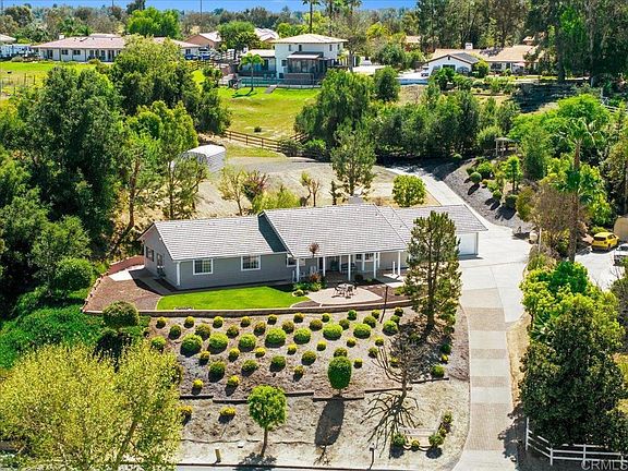 2nd image of 30405 Del Rey Rd