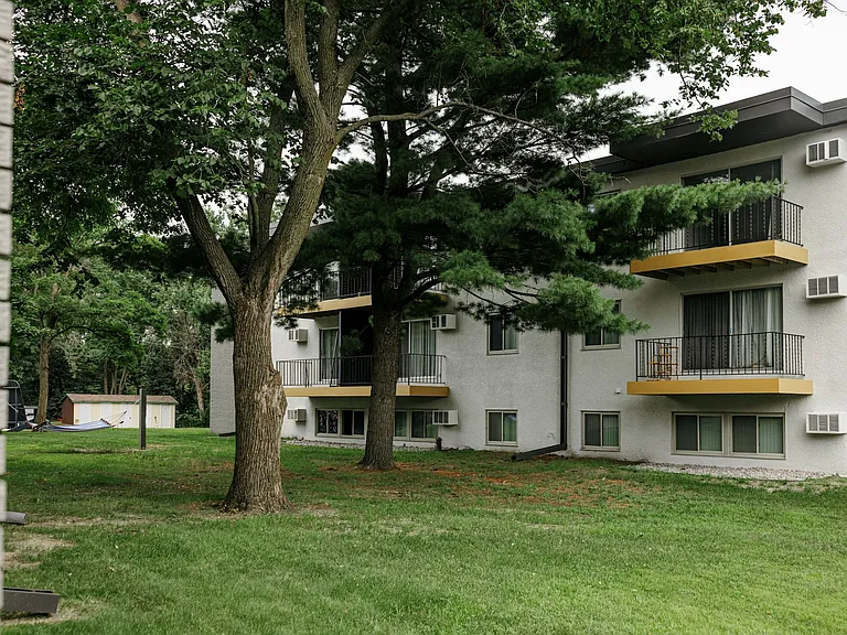 SkyHill Apartments — Photo 10