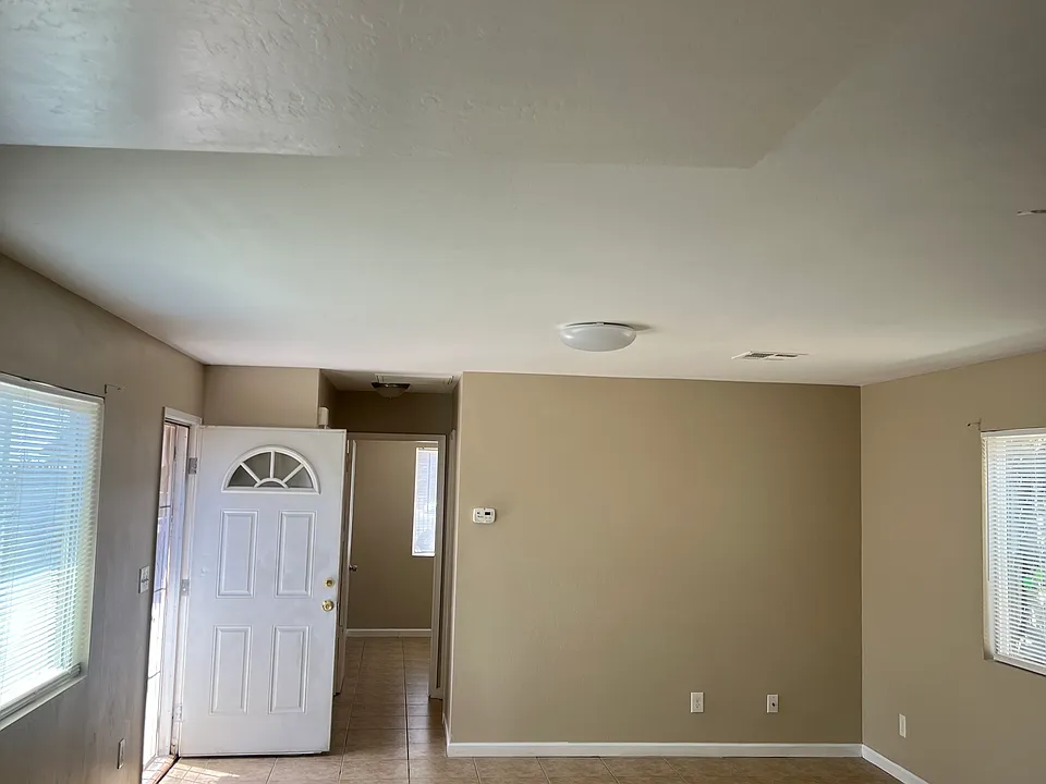 2331 Wilshire Aly