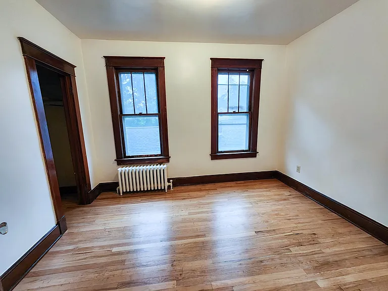 5 Carle Ave #2 — Photo 19
