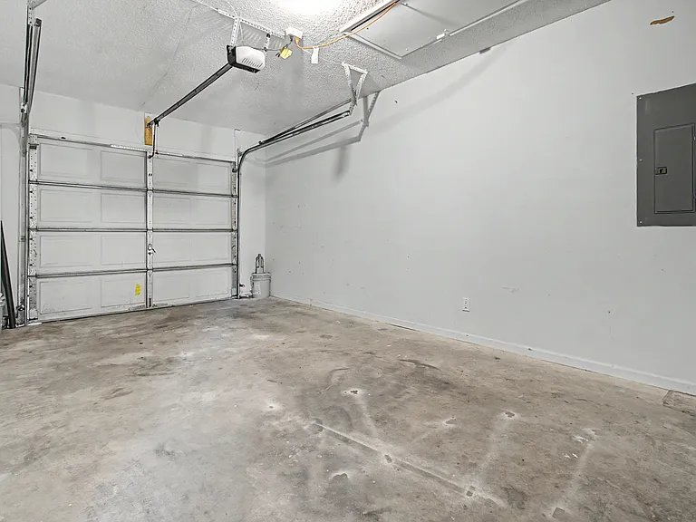 219 Kevin Rd — Photo 11