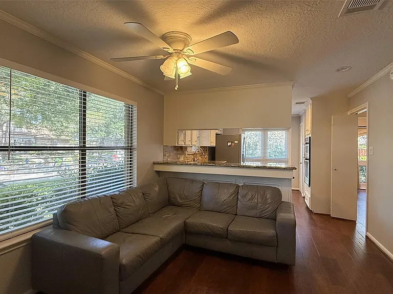 11527 Cedar Creek Dr — Photo 15