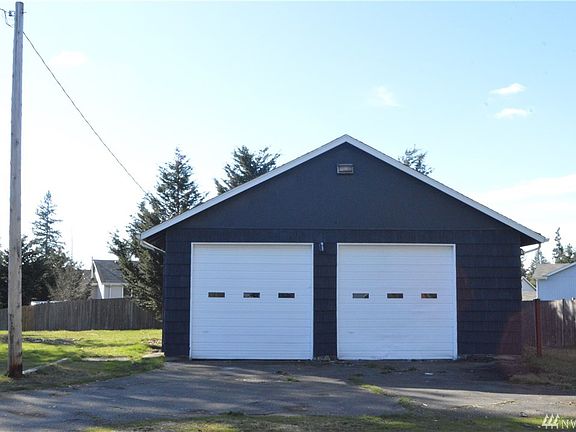 3rd image of 17912 38th Ave E
