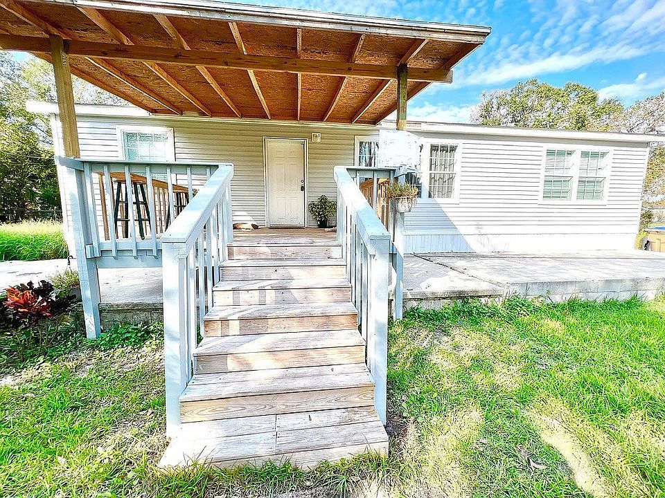 1st image of 2812 Newcombe Ln