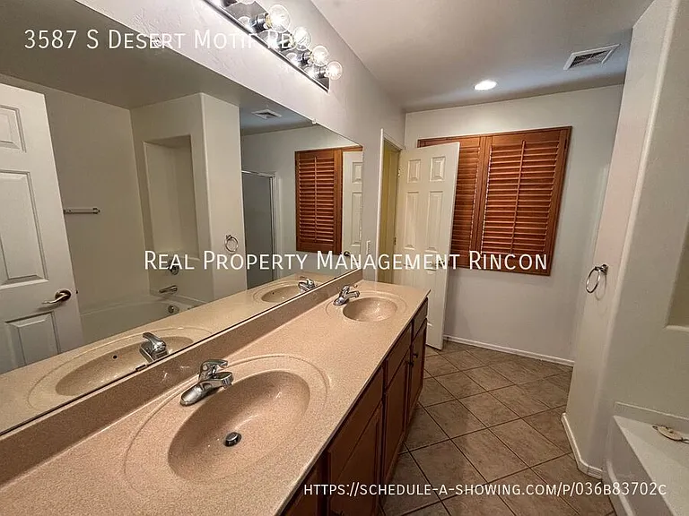 3587 S Desert Motif Rd — Photo 12