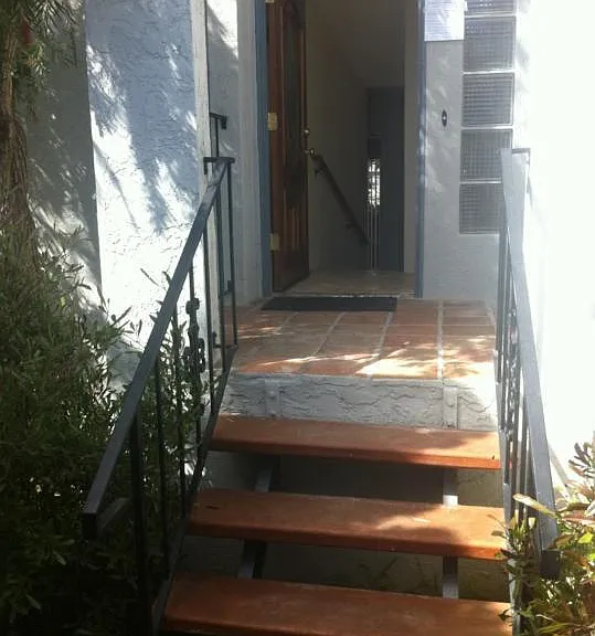 1652 Sunset Cliffs Blvd — Photo 2