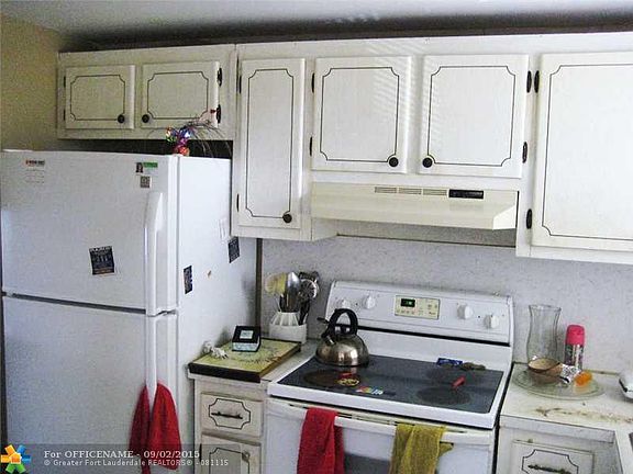 3rd image of 8280 Sunrise Lakes Blvd APT 211