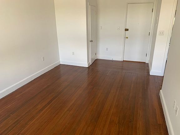 5th image of 310 Tappan St APT 4