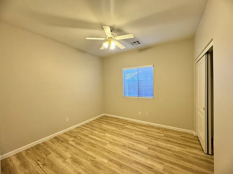 495 N Bluejay Dr — Photo 13