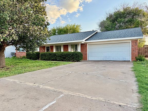 3rd image of 2213 Culver Dr