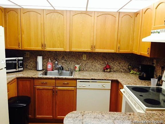 4th image of 3150 W Rolling Hills Cir APT 208