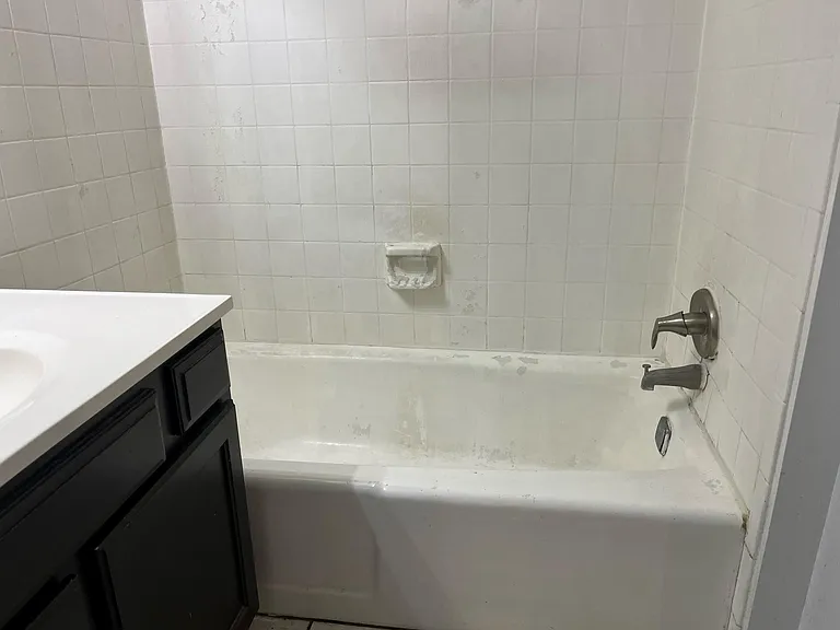 215 E Winona Ave #C — Photo 1