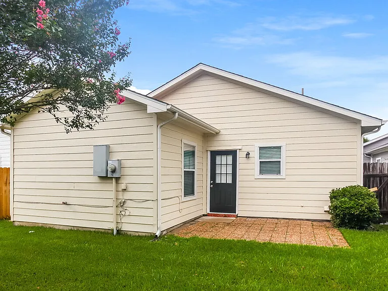 21327 Sweet Grass Ln — Photo 16