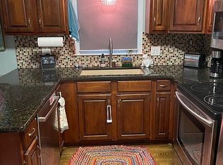 115 8th Ave NE, Hickory, NC 28601