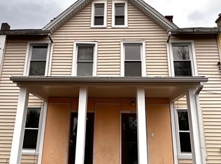 265 Mackall St APT B, Elkton, MD 21921