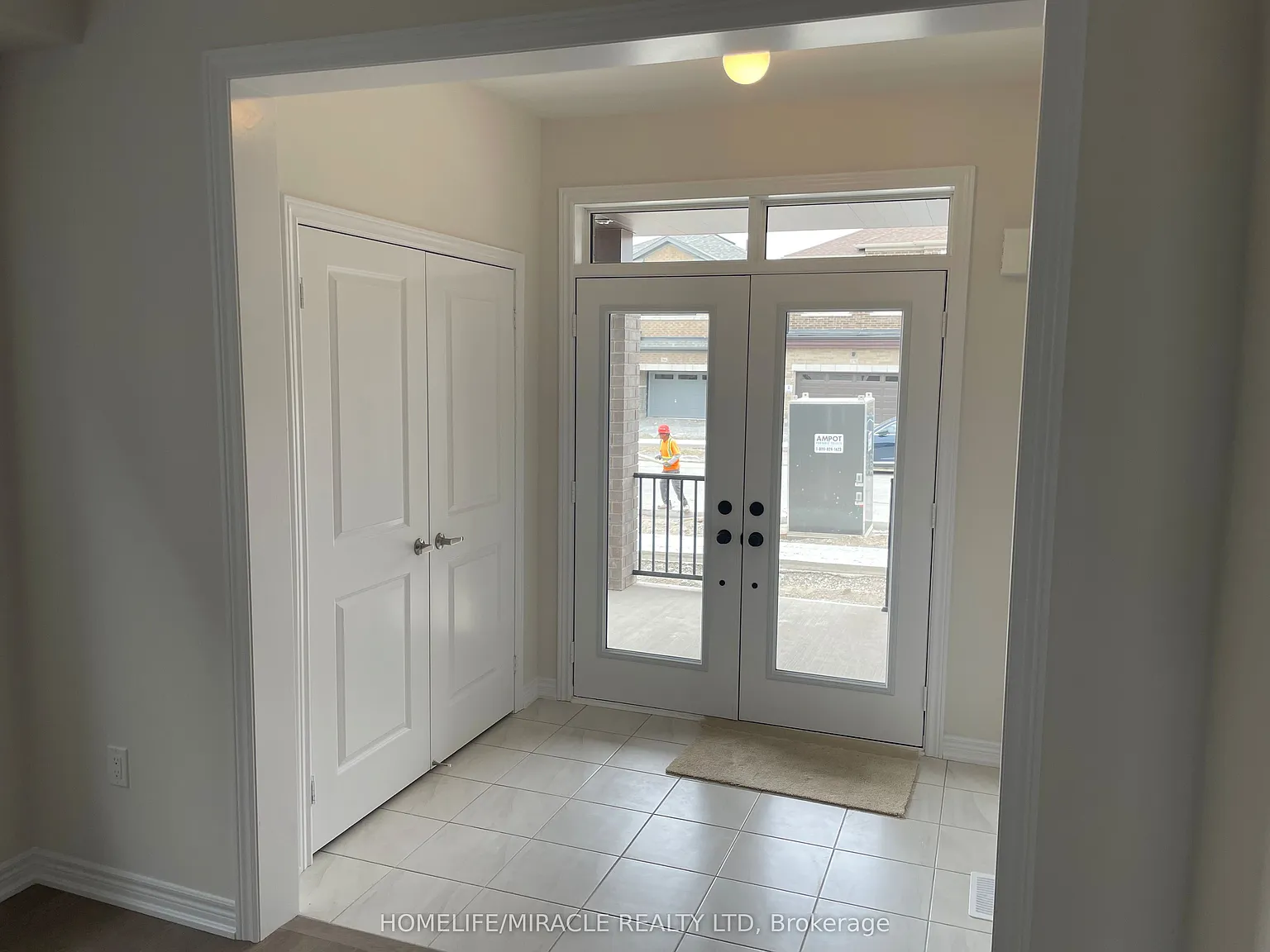 4 bed, $3,500 — Photo 4