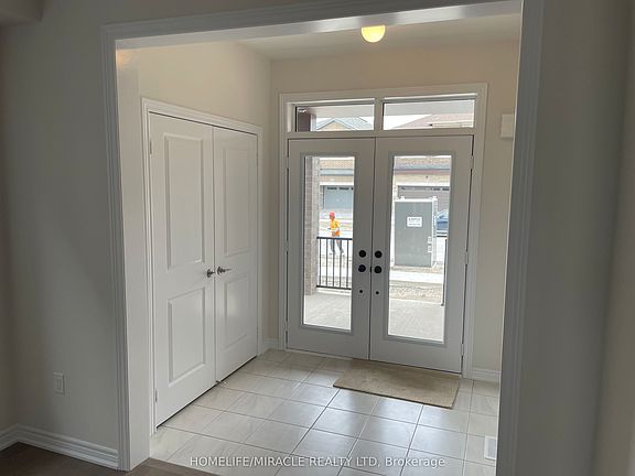 4th image of 2175 Coppermine St
