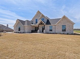420 Paradise Ridge Dr, Waxahachie, TX 75167