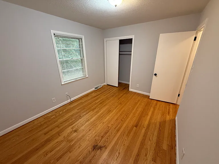 9021 Craigmont Rd SW — Photo 10