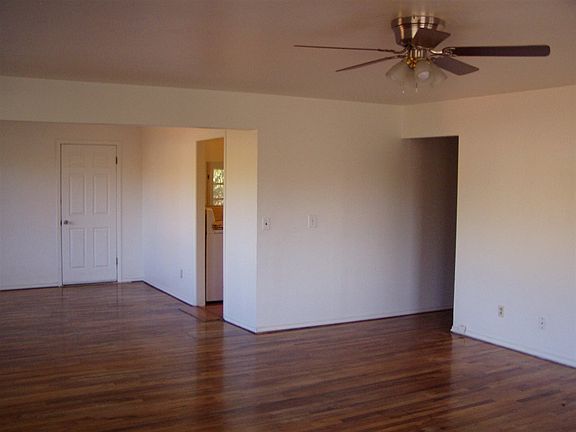 5th image of 805 Poplar Dr