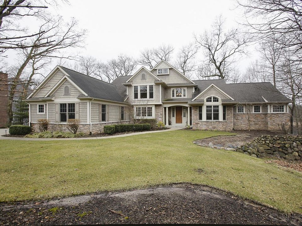 6371 east bay lane-102