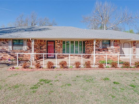 5th image of 123 Oakwood Dr