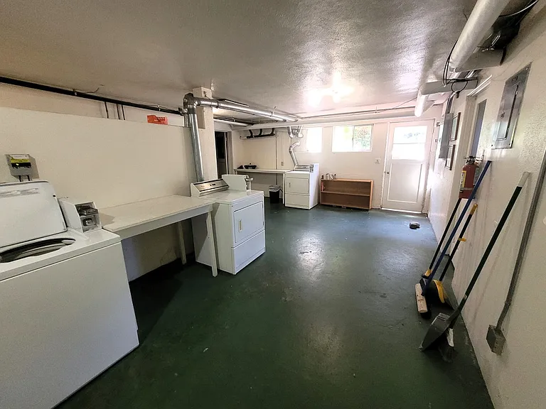901 N Forest St #117 — Photo 33