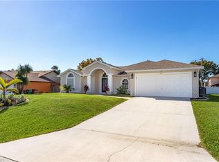 910 SW 6th Ct, Cape Coral, FL 33991