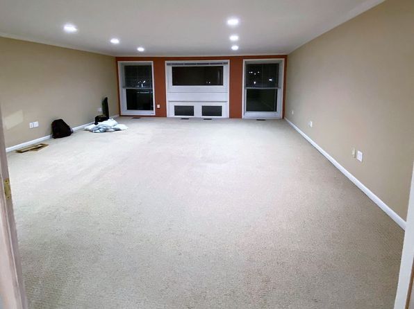 101 W Main St #216