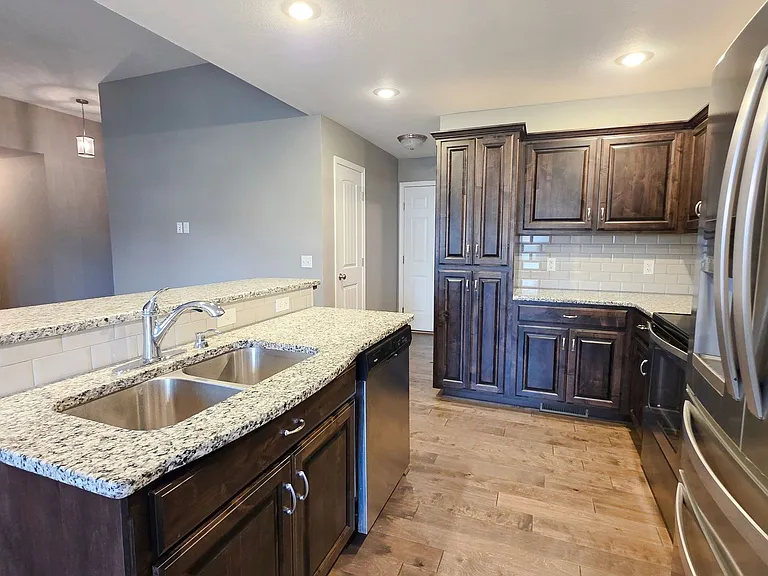 301 W Corsica St — Photo 9